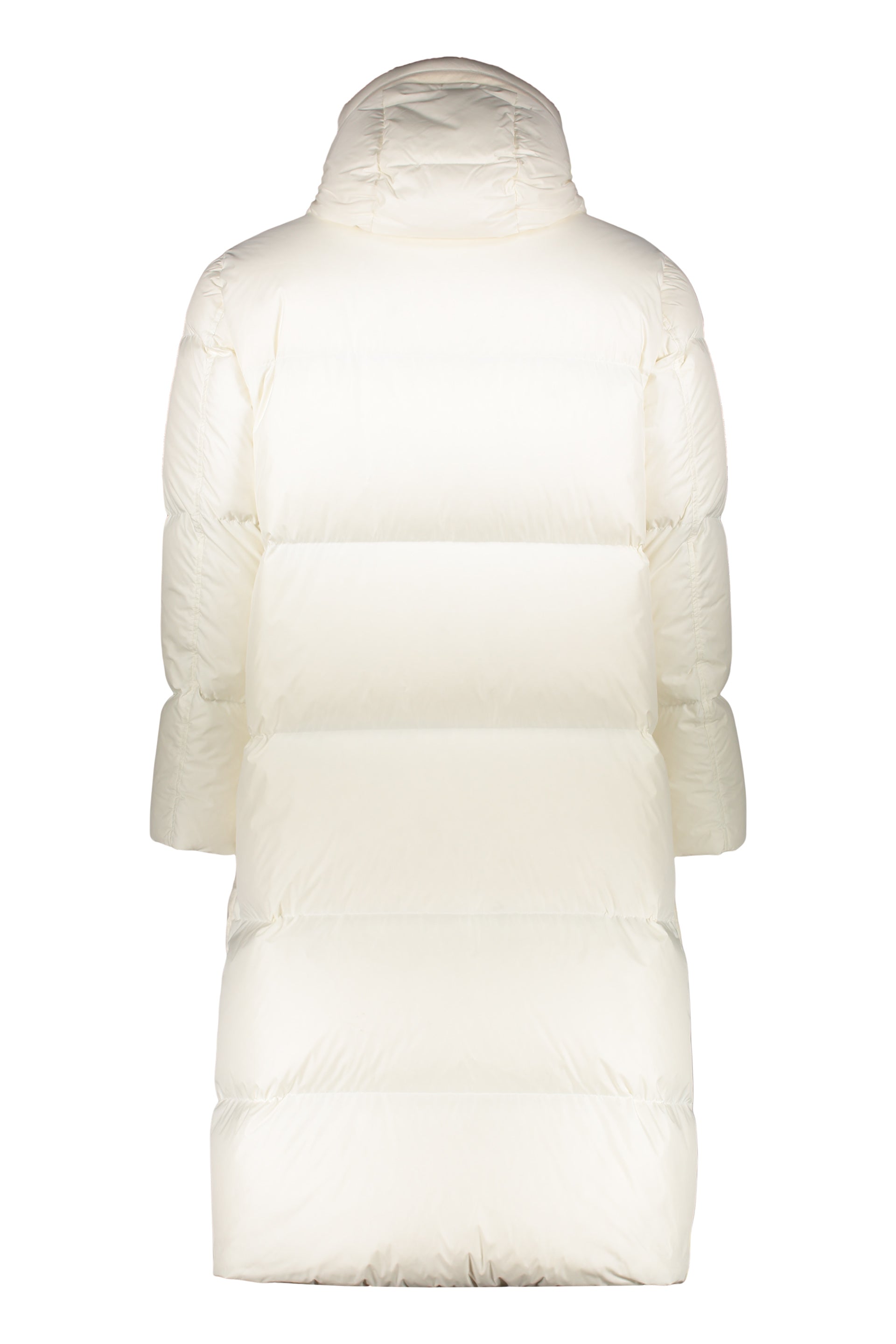 Long white down jacket, elegant and warm.