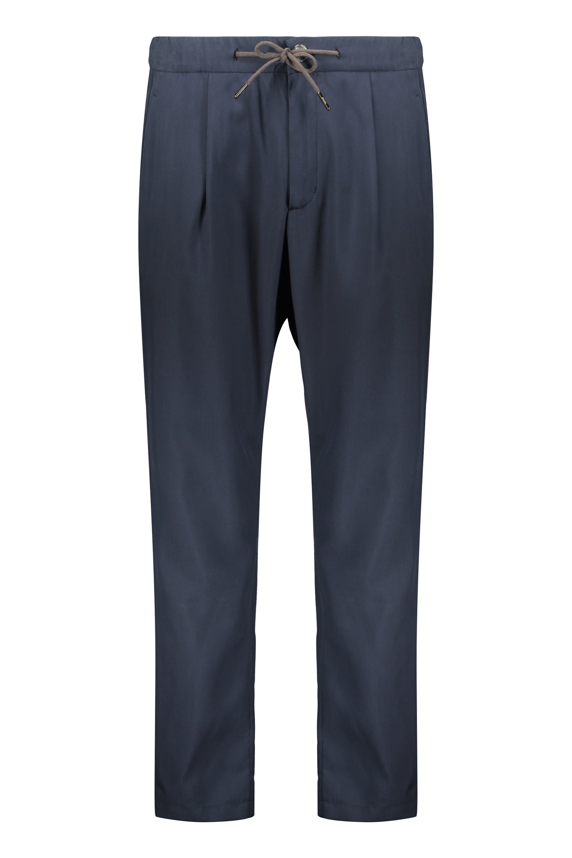 Modern casual pants made of quality fabric