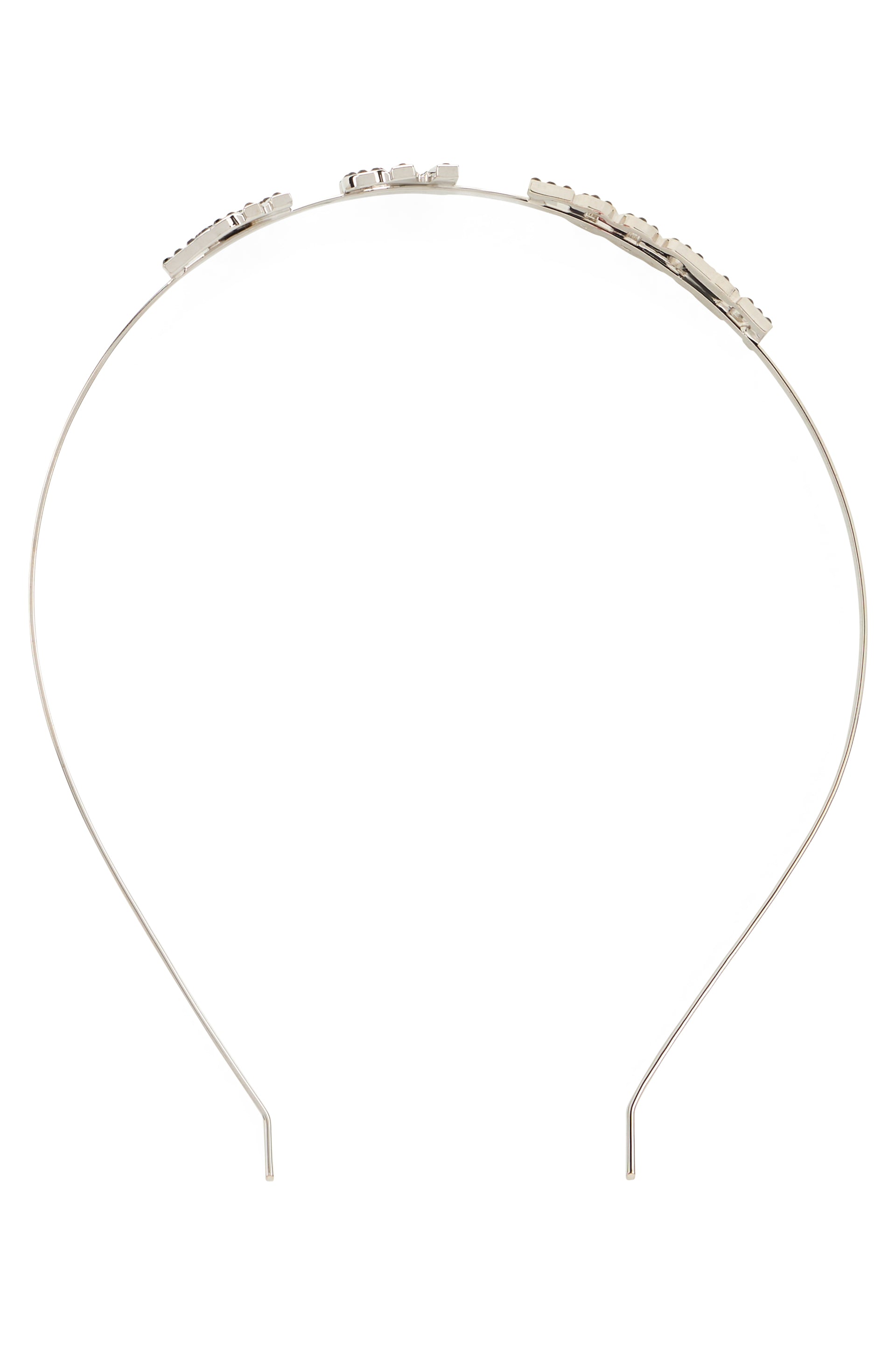 Elegant silver-colored hairband.