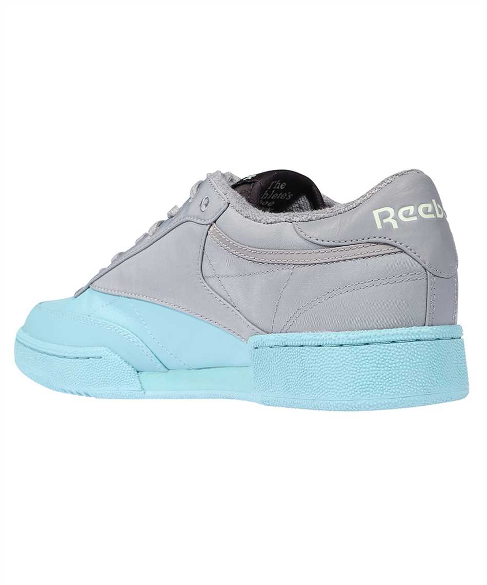 Low-top sneakers