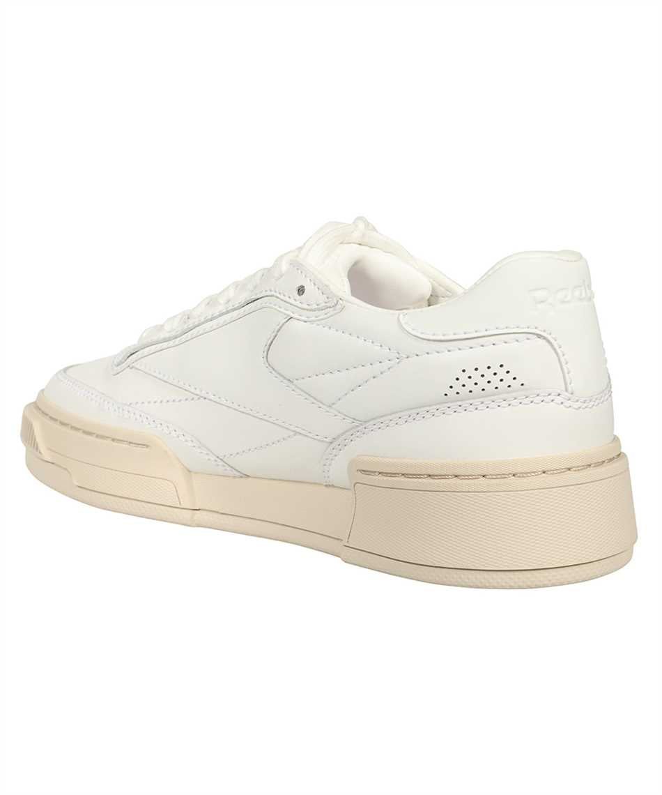 Low-top sneakers