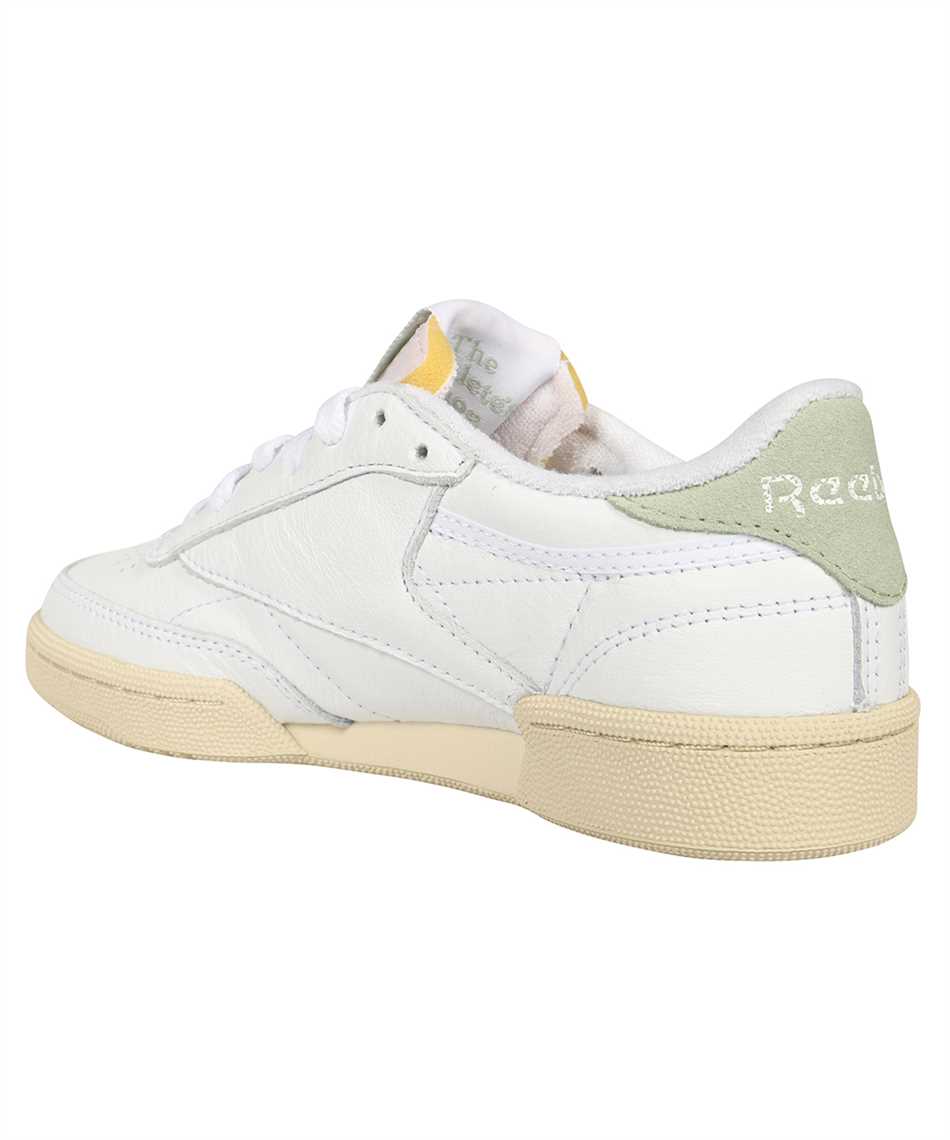 Low-top sneakers