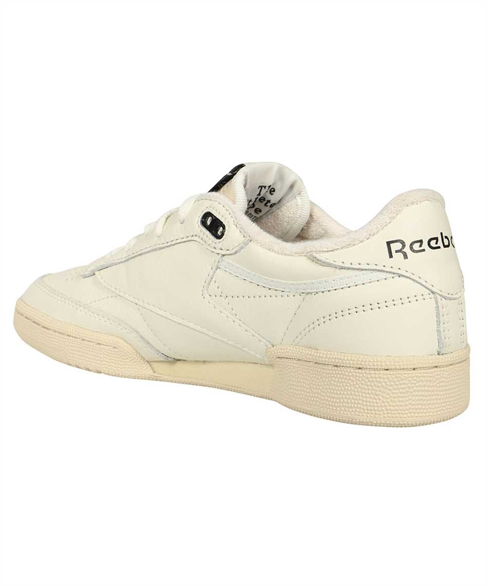 Low-top sneakers