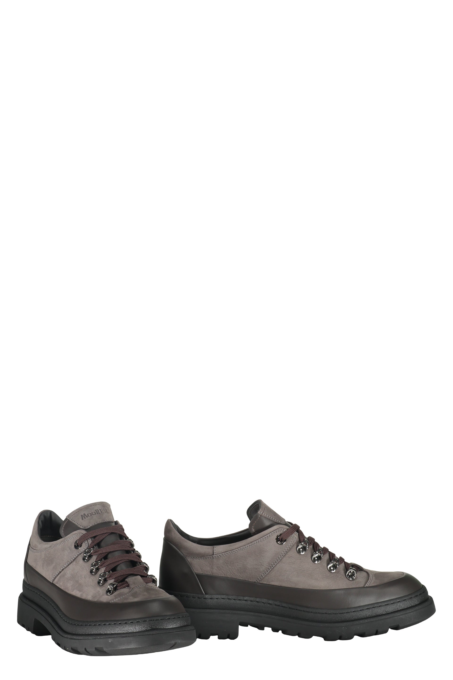 Leather lace-up shoes