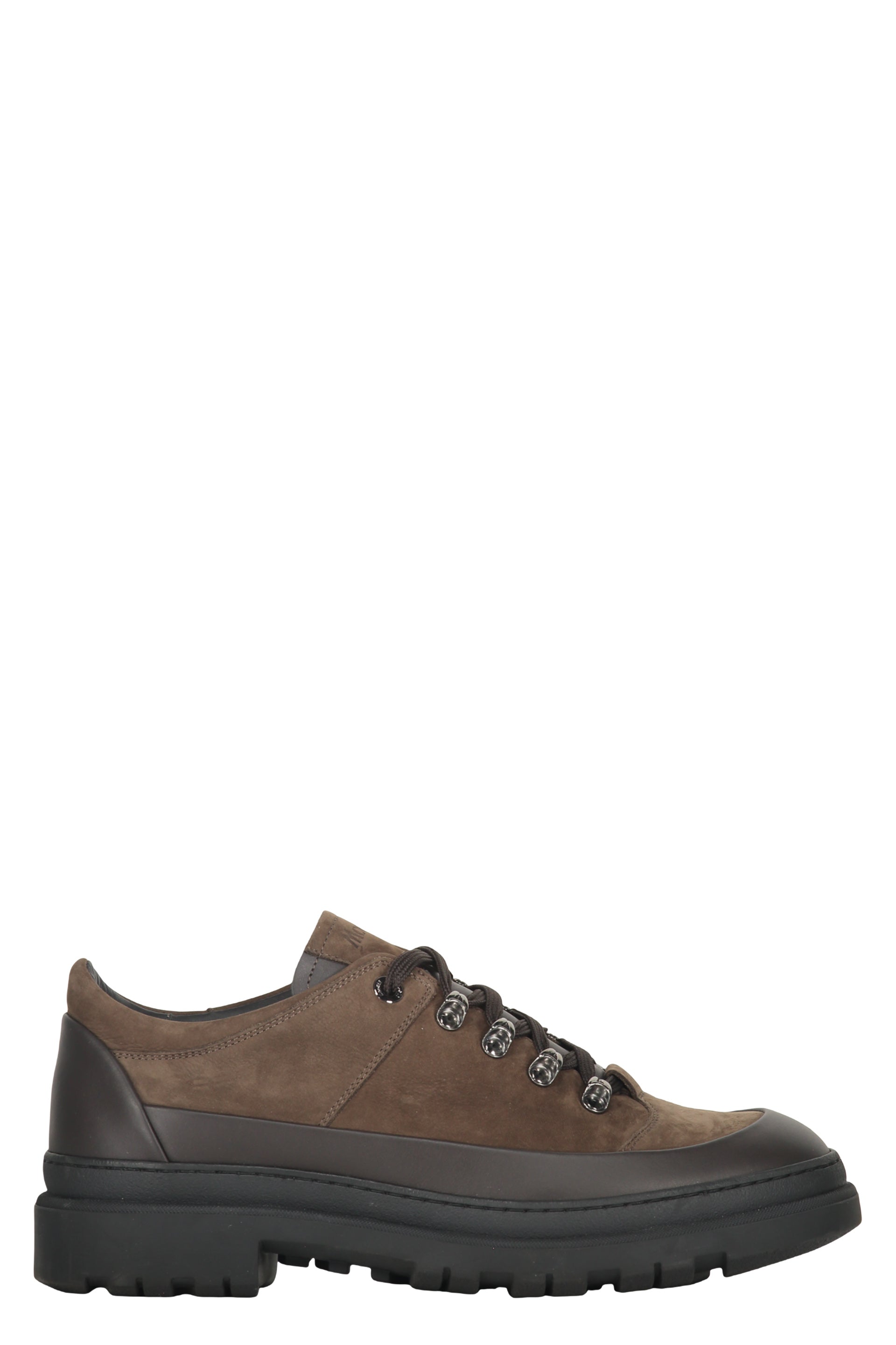 Leather lace-up shoes