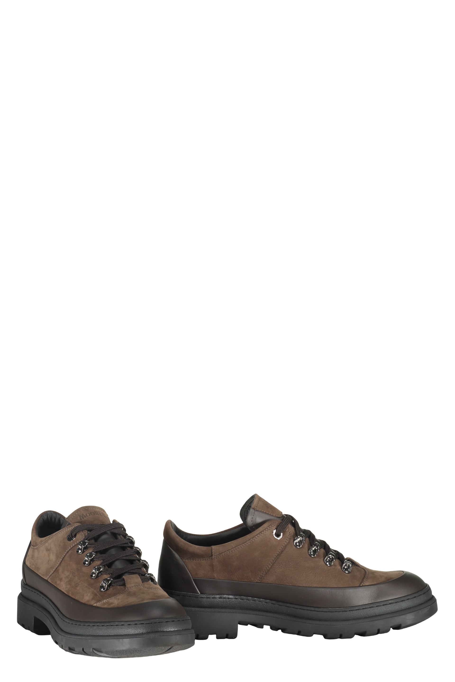 Leather lace-up shoes
