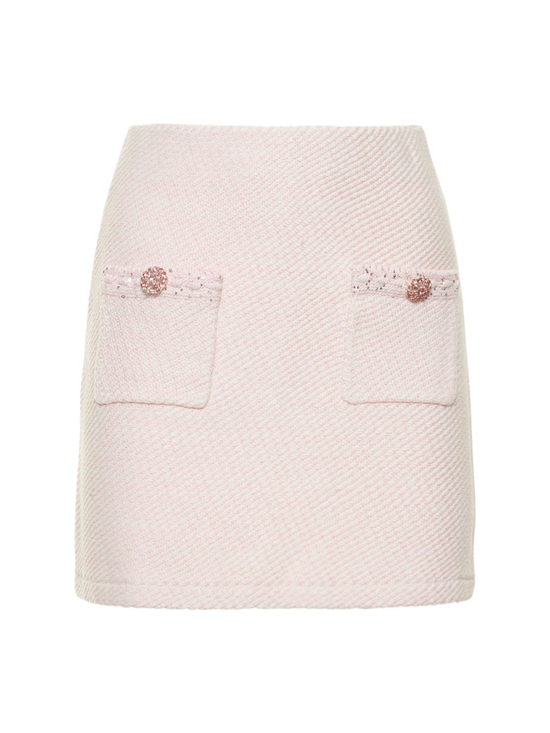 Short pink skirt with pockets