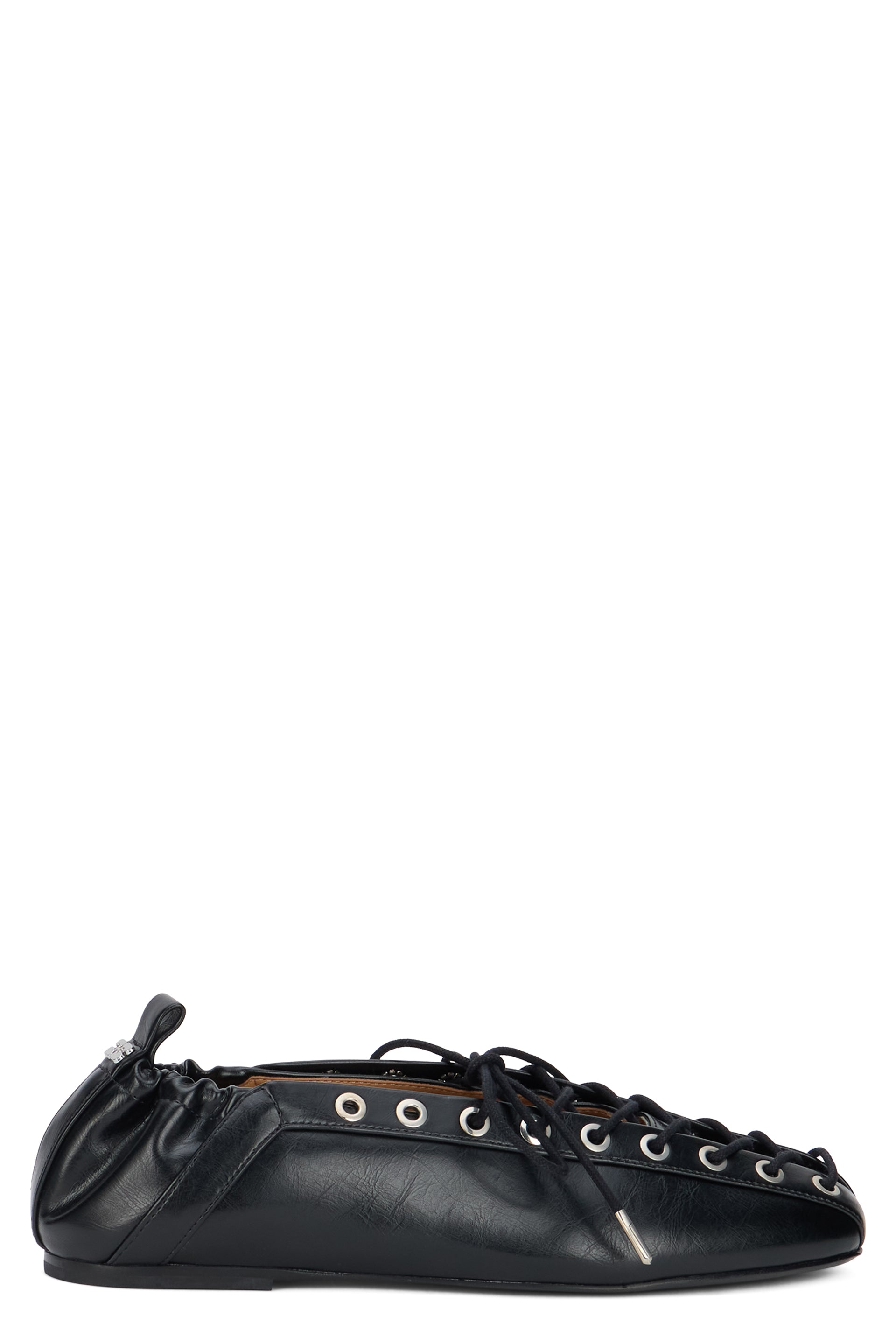 Ballet shoes with eyelets