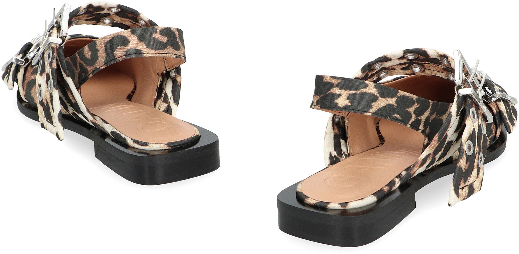 Feminine Fabric slingback pumps