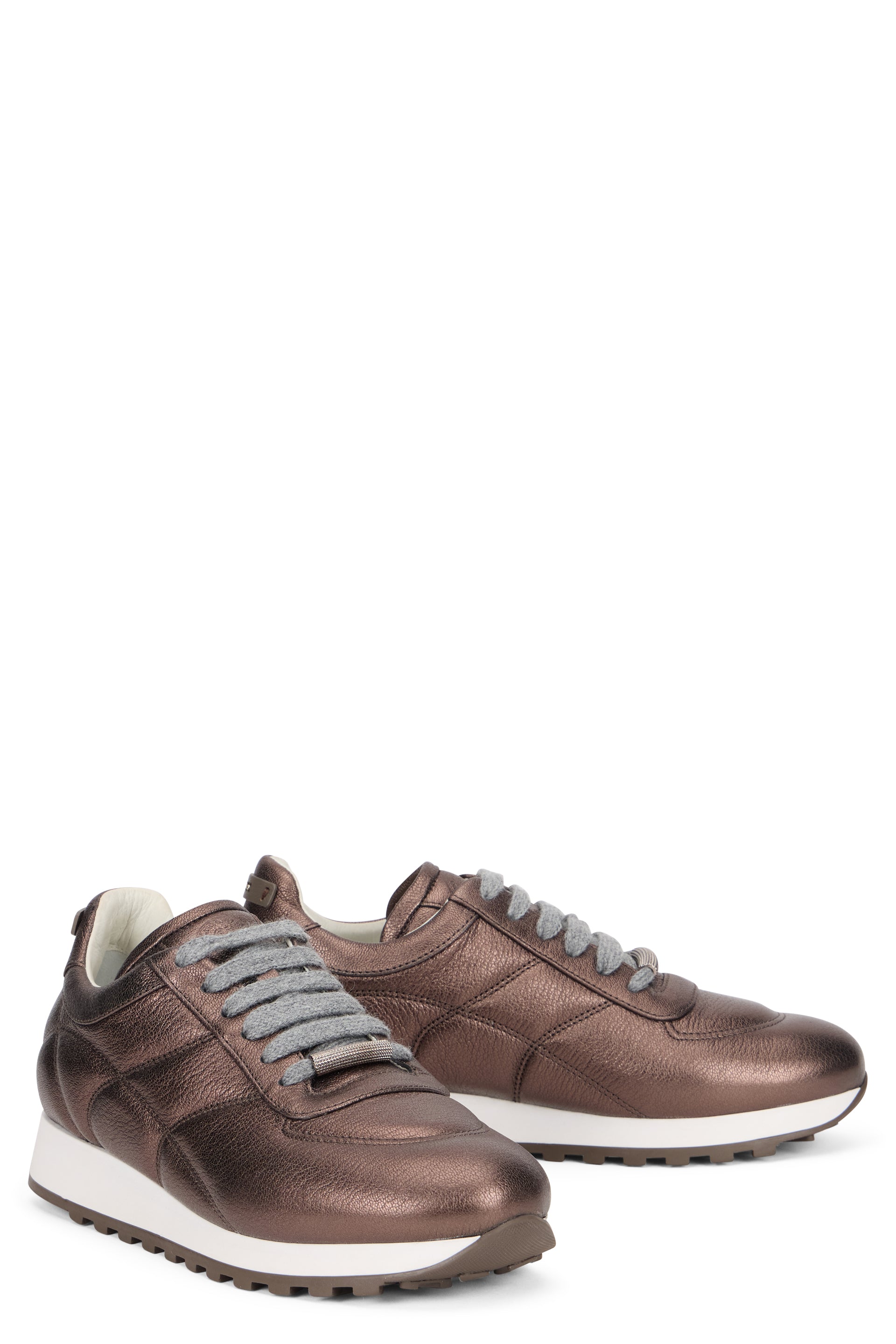 Elegant sneakers in bronze color with casual and comfortable design.