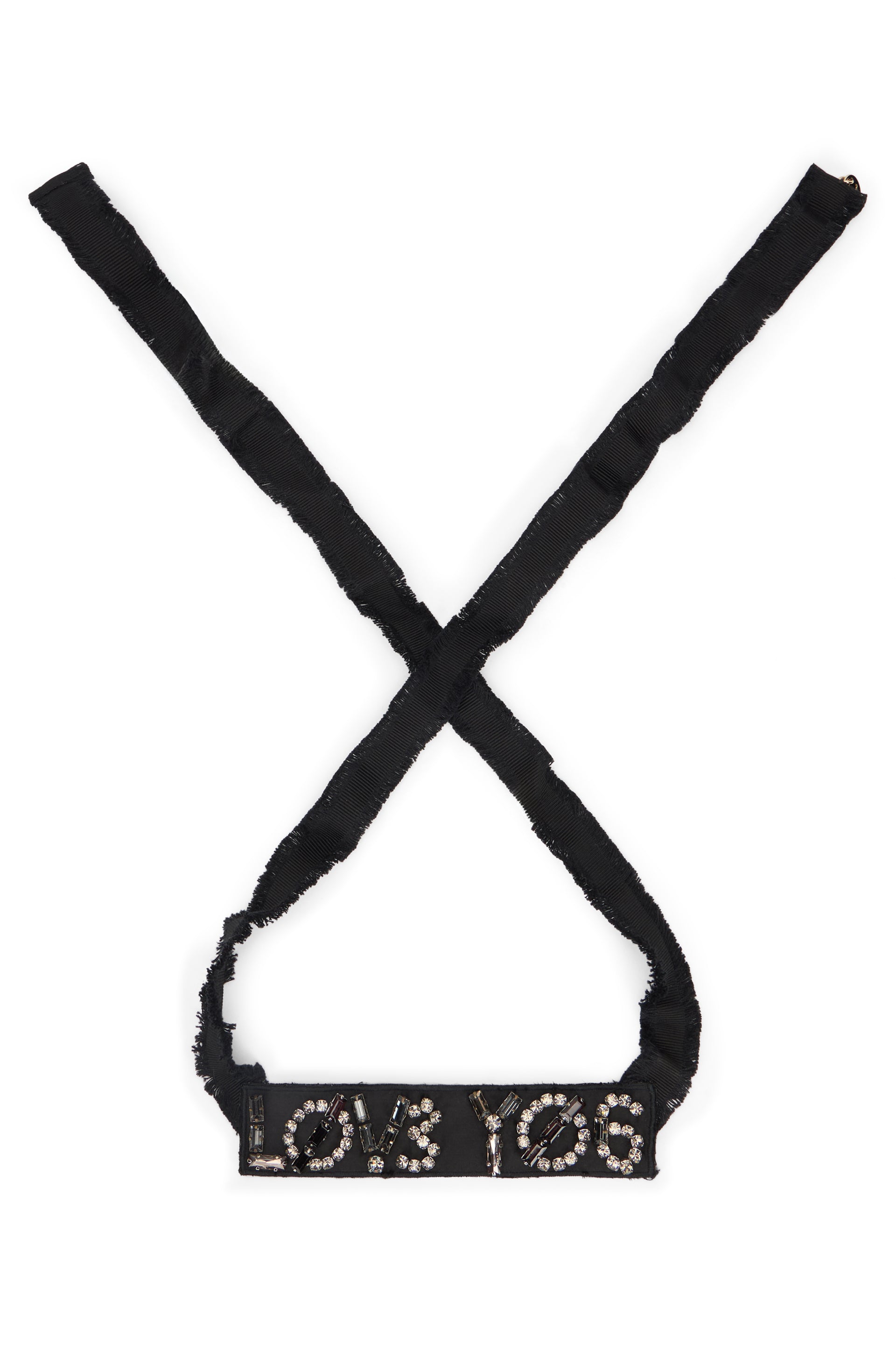 Black necklace with a luminous detail, elegant and versatile.