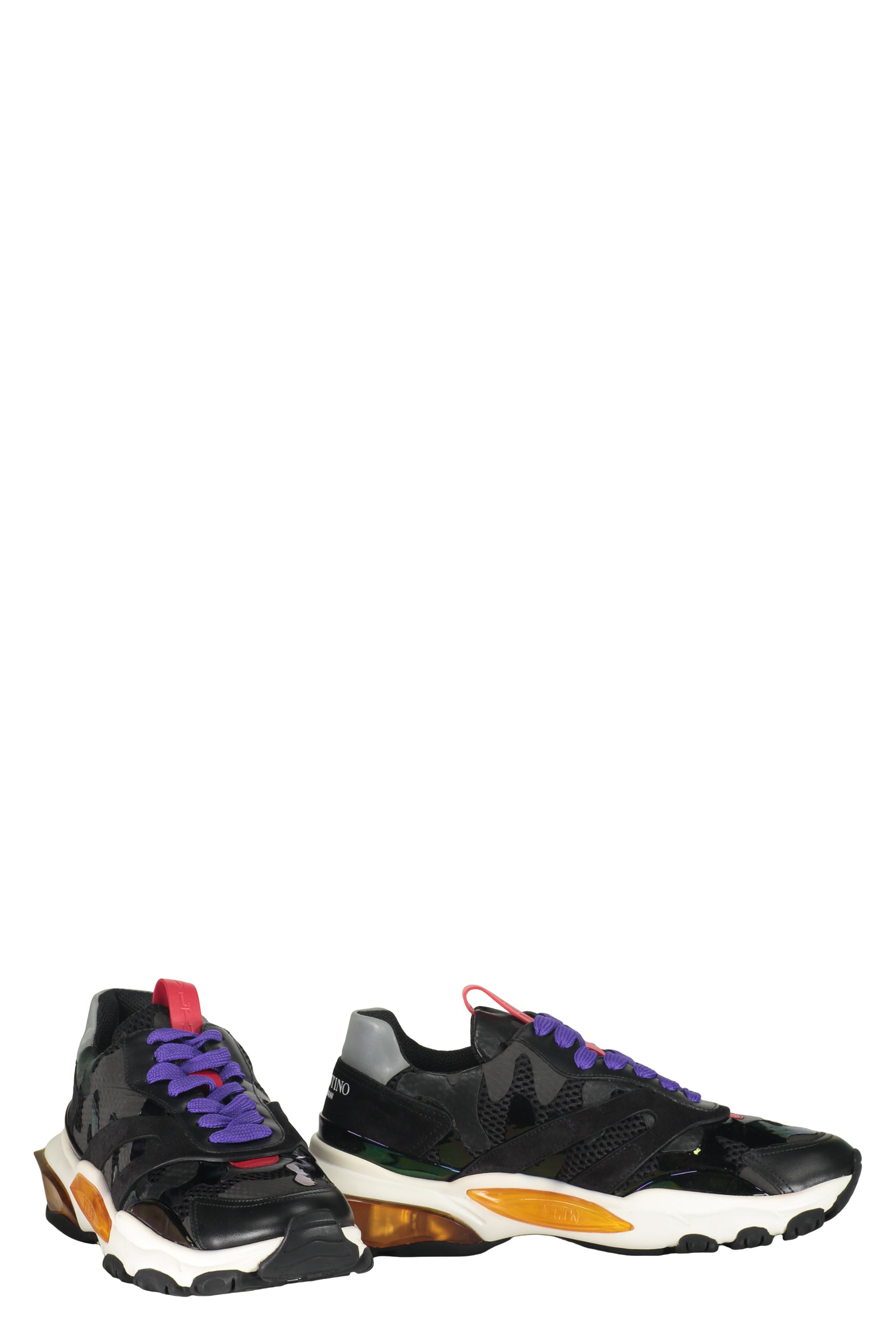 Modern sneakers with support and trendy style