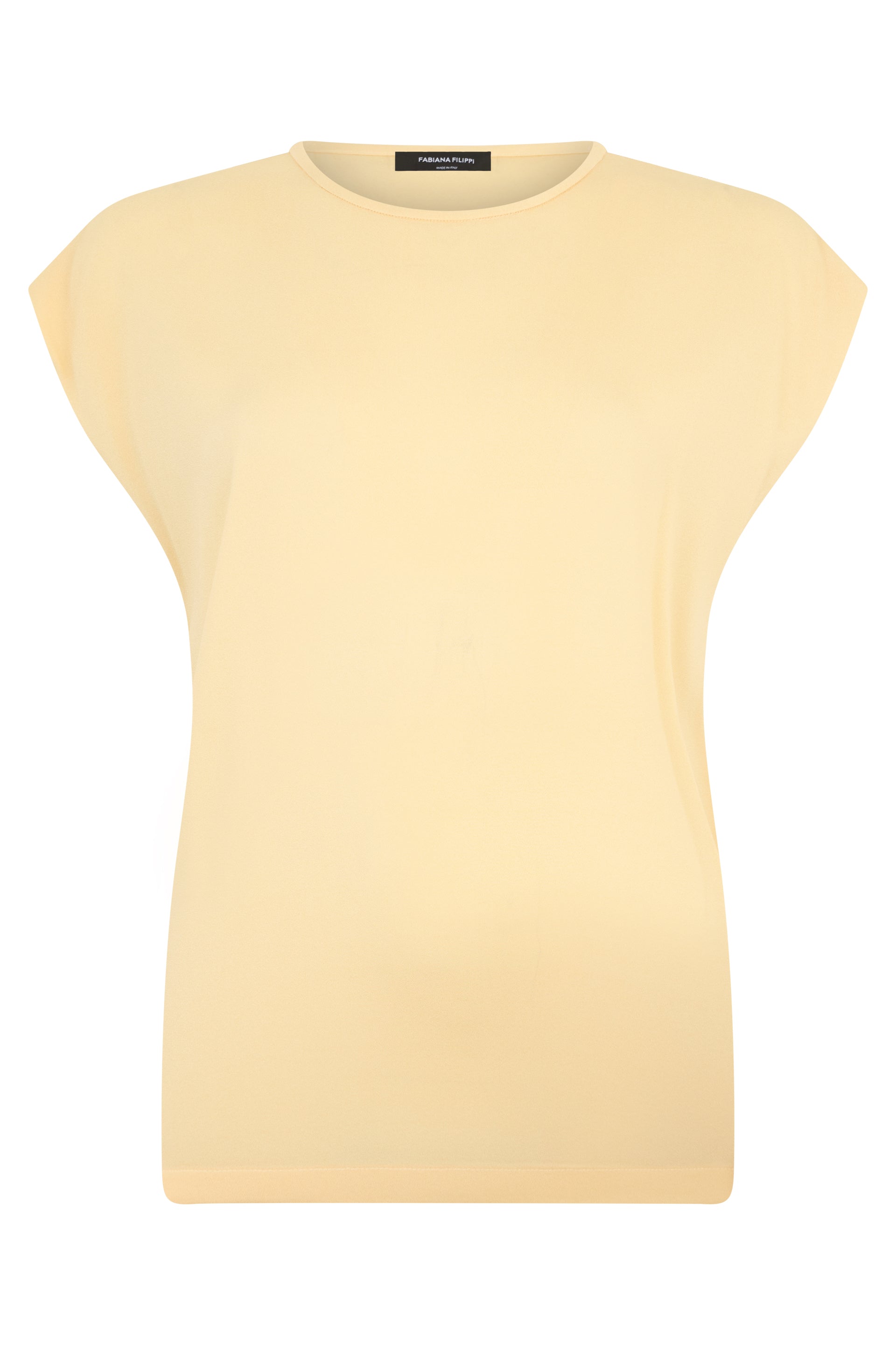 Modern and versatile beige T-shirt.