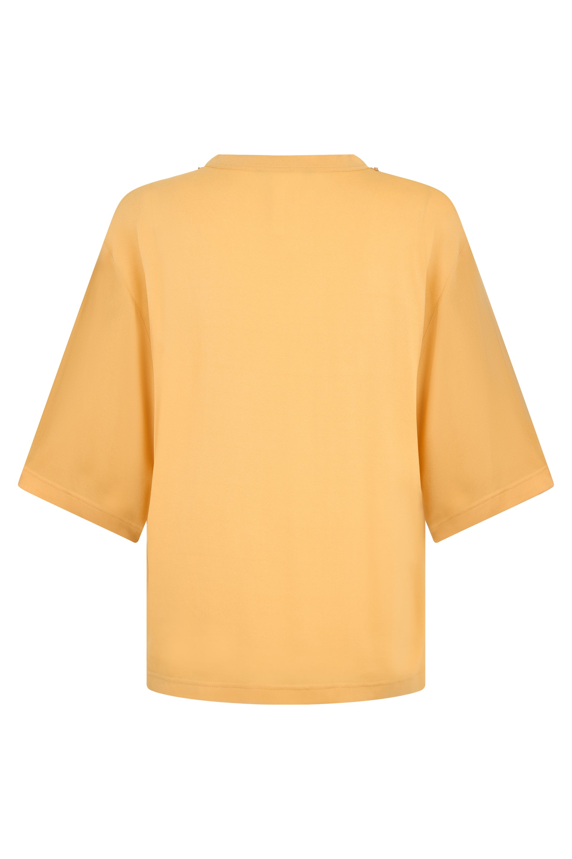 Orange short-sleeve t-shirt, casual and versatile.