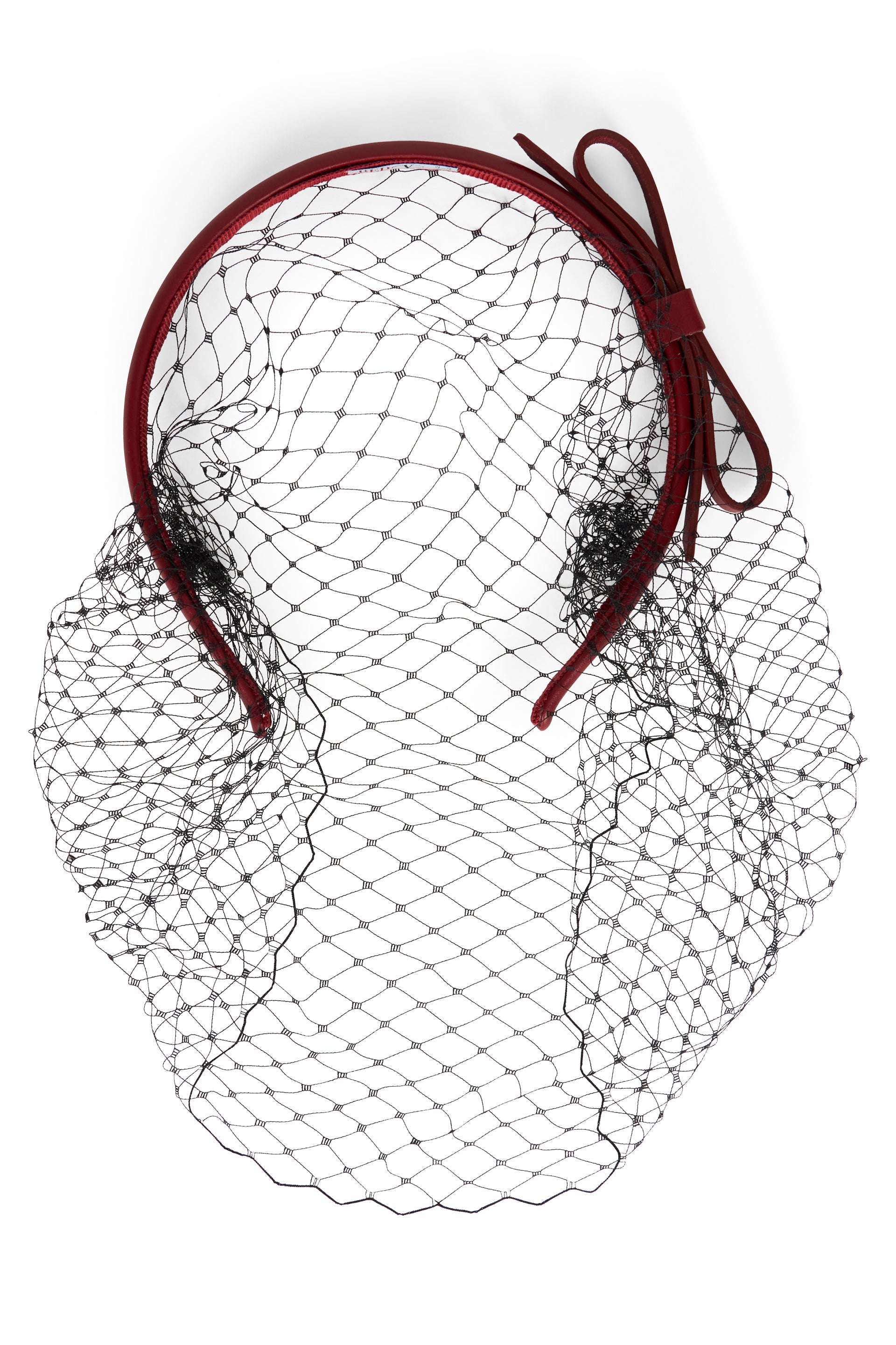 Red headband for hair with elegant and refined net.