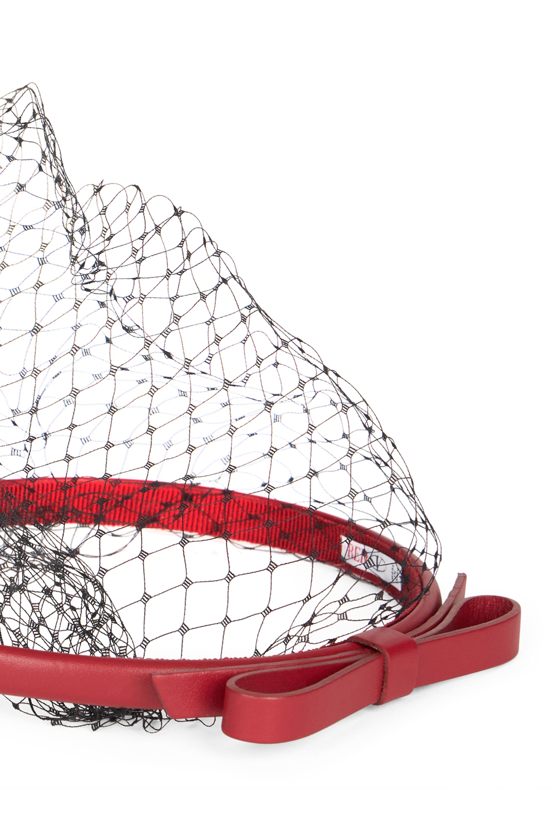 Red headband for hair with elegant and refined net.