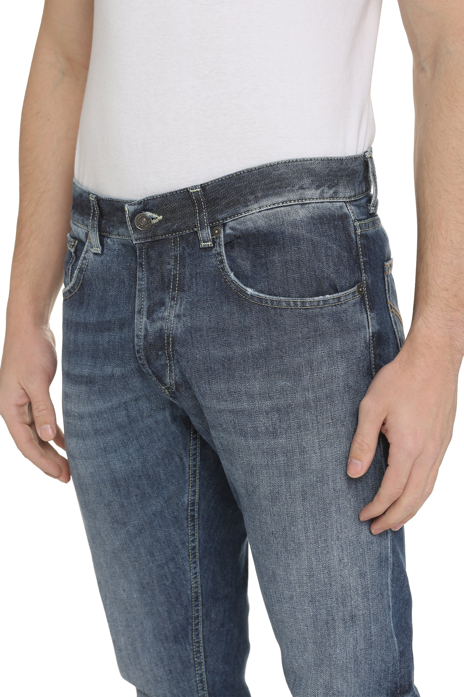 Dian carrot-fit jeans