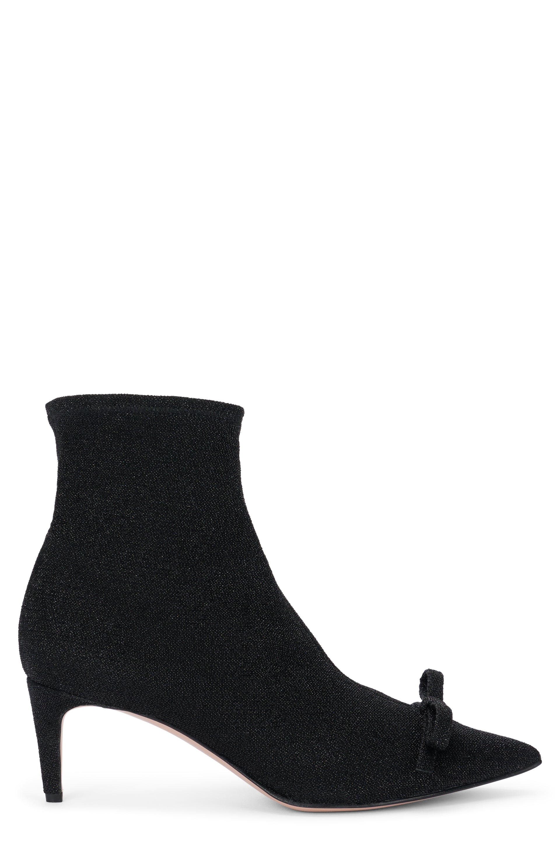 Elegant black ankle boot with heel, modern and chic.