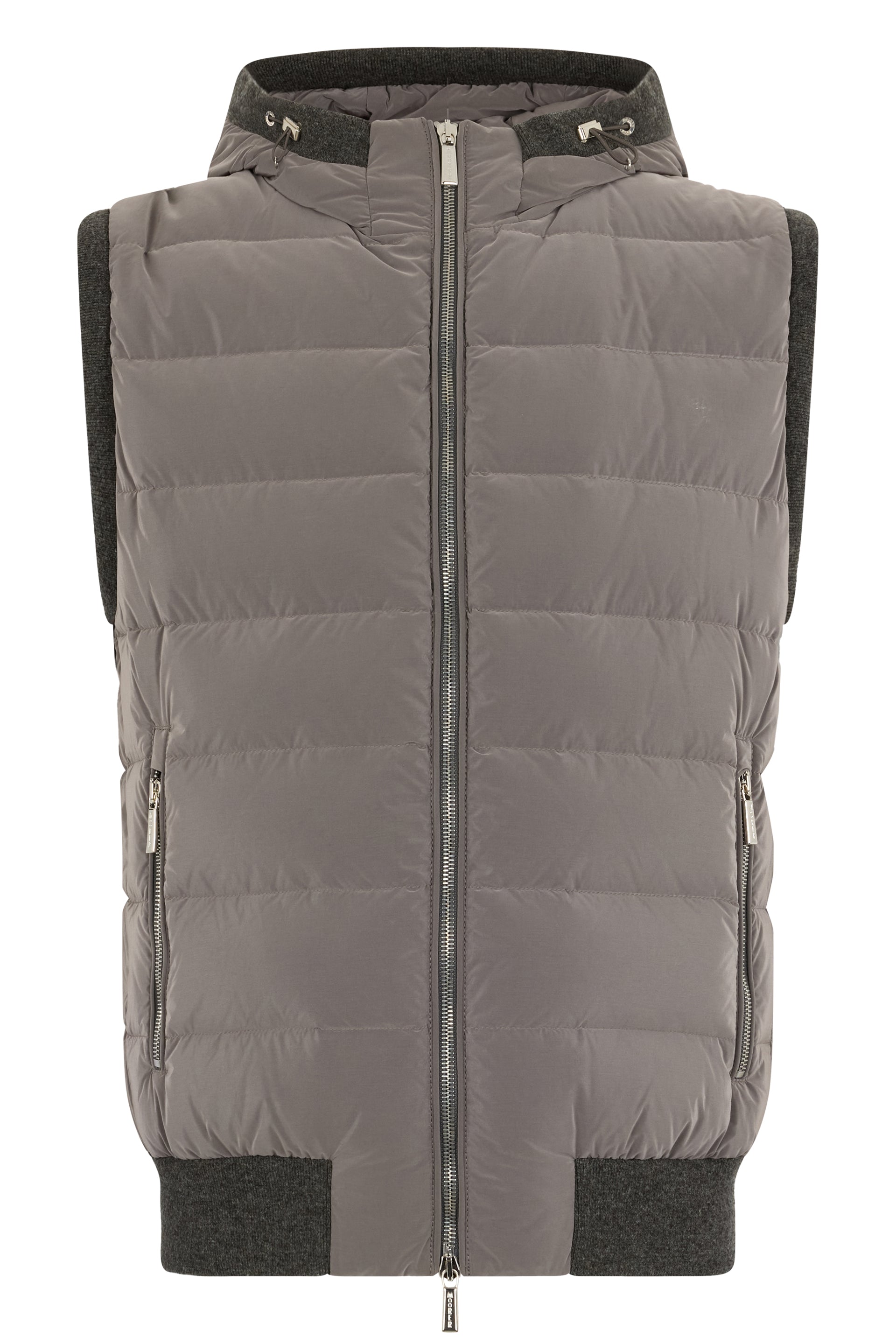 Elegant and versatile quilted vest for any occasion