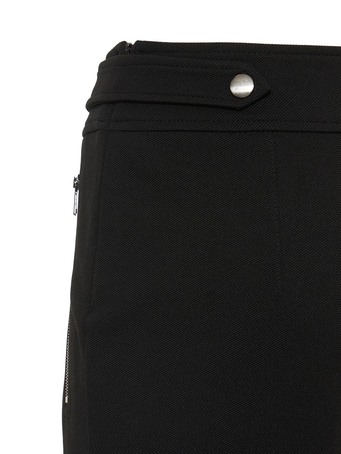 Elegant black trousers, flared and versatile