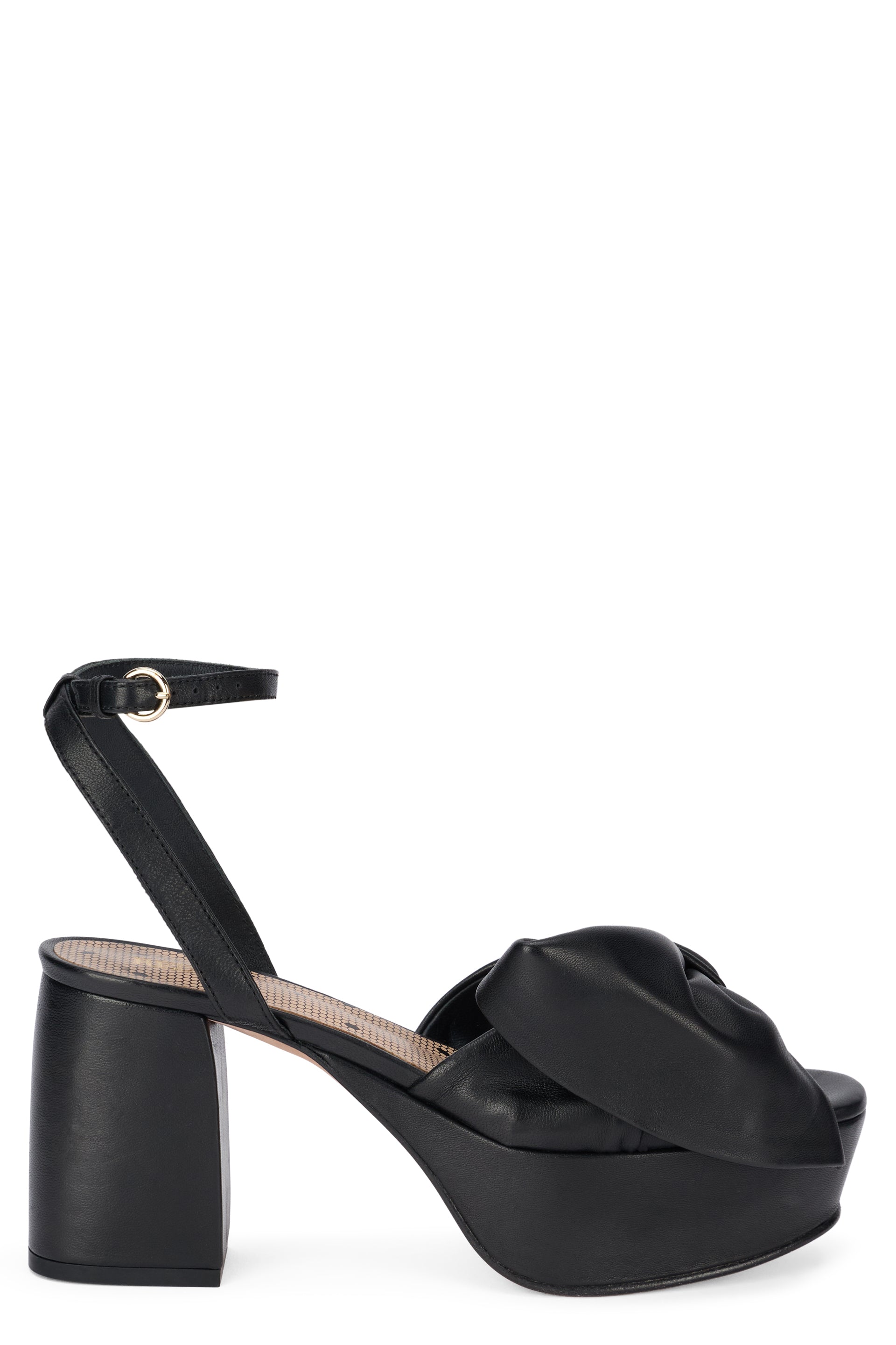 Elegant black sandal with high heel, elegant and modern.