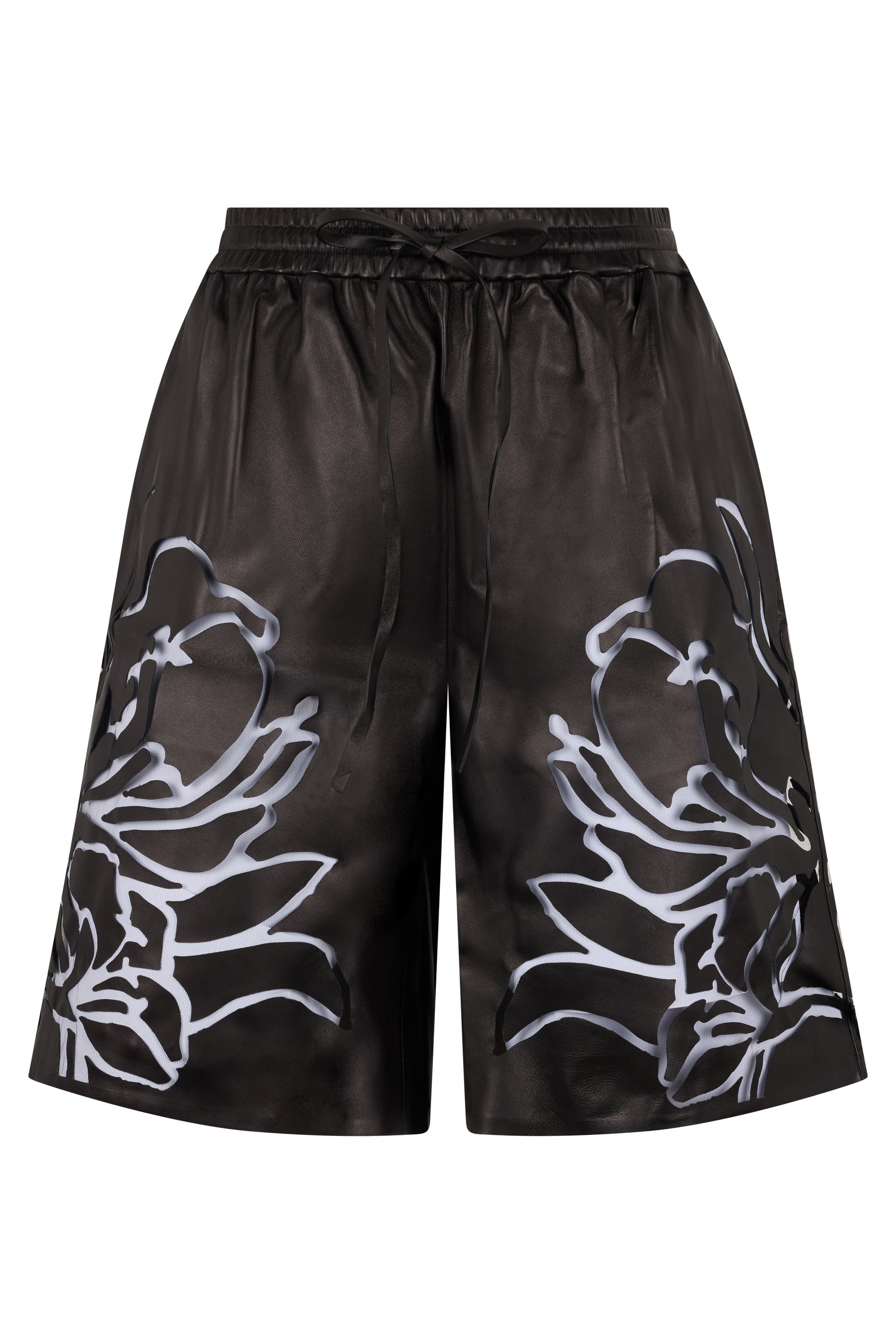 Knee-height pants for a casual yet sophisticated look.