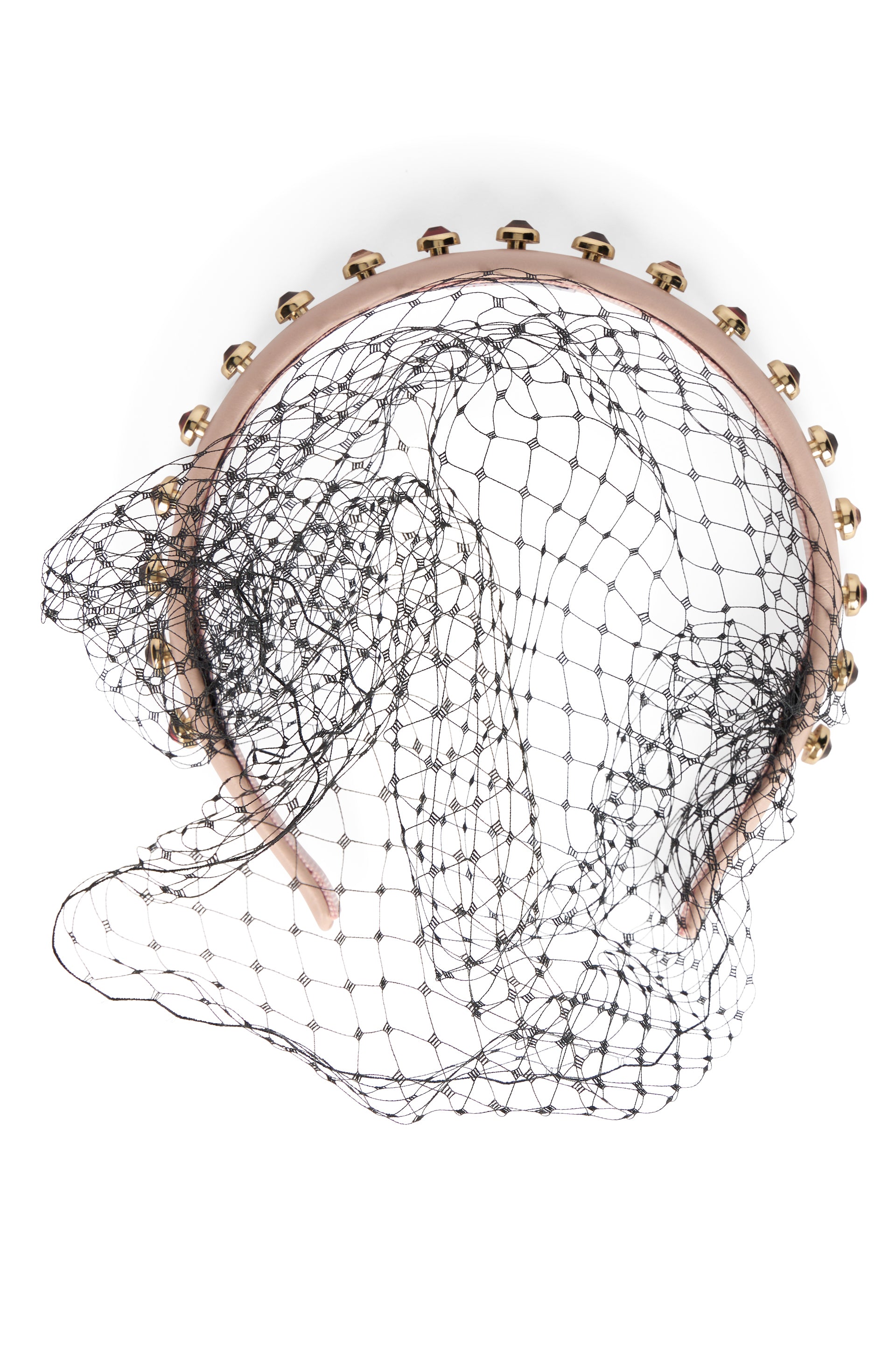 Hair accessory in pink with an elegant and sophisticated design.