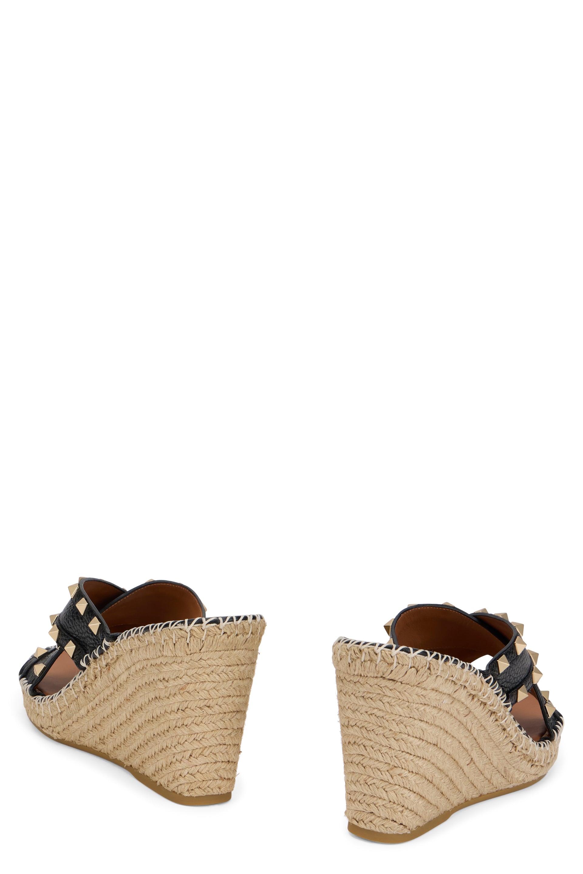 Elegant wedge sandal, perfect for a casual look