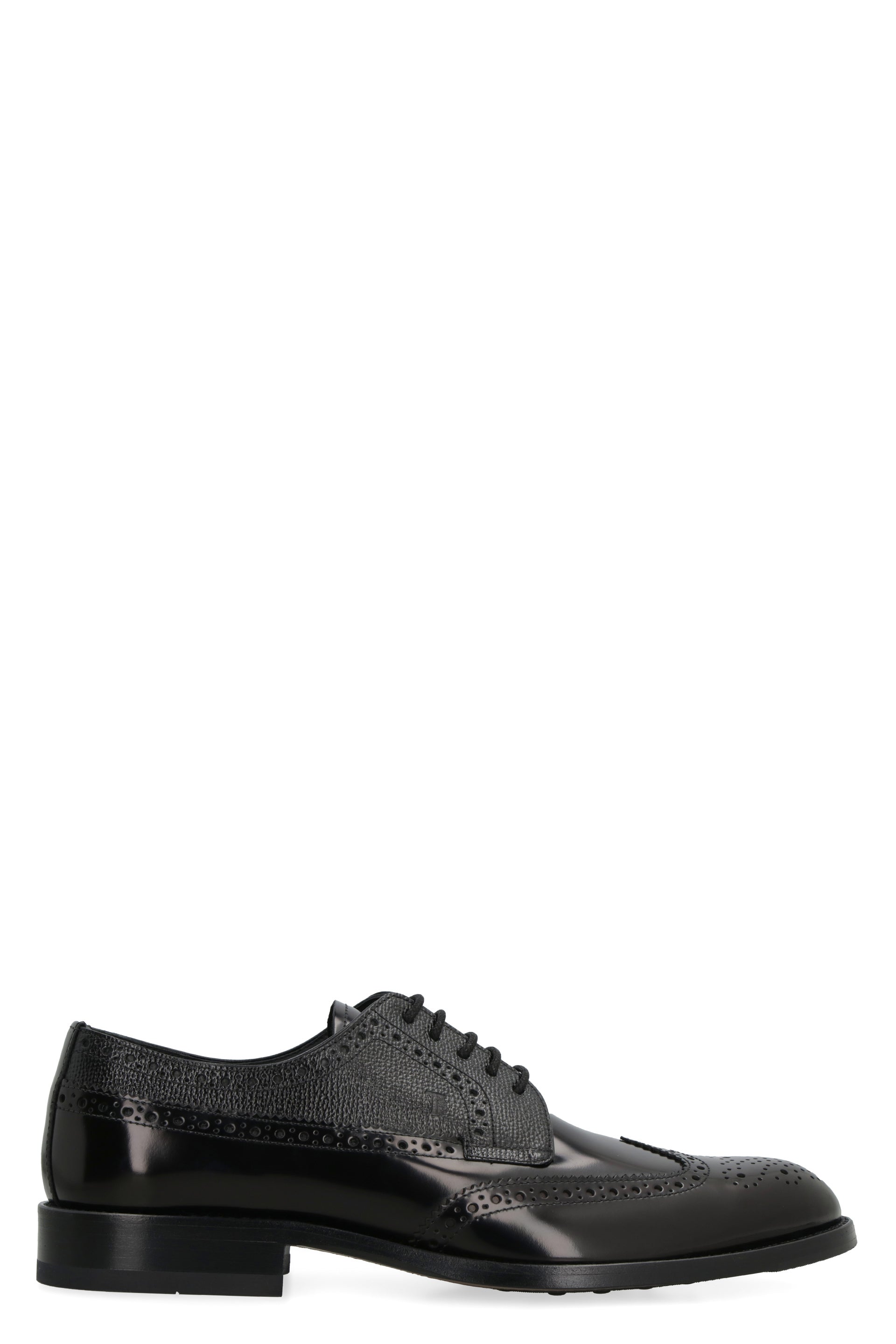 Leather lace-up shoes