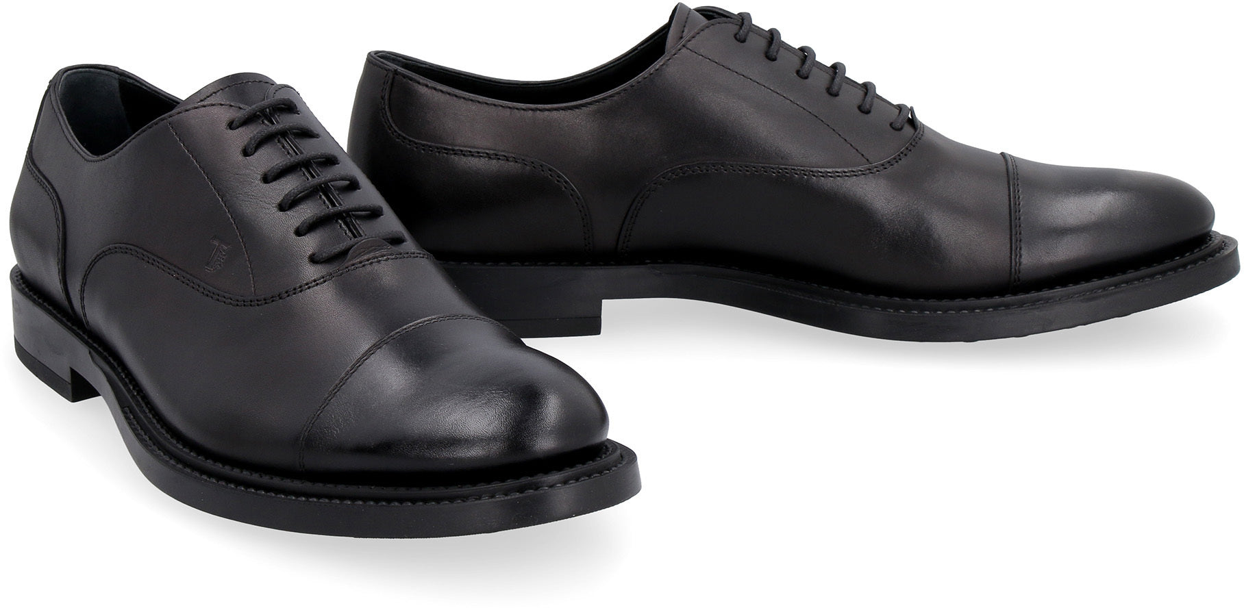 Oxford shoes in smooth leather